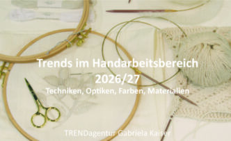 Titelbild des Vortrags, auf dem ein Wollknäuel, etwas von Hand gesticktes und ein paar Handarbeitszutaten zu sehen sind